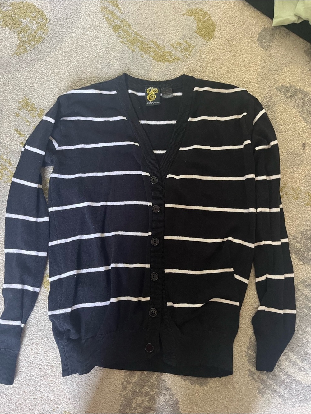 Escapism Cardigan B&W